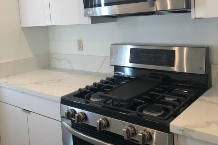 1751 S Bentley Ave, Unit 5, Los Angeles, CA 90025 – MOVE-IN SPECIAL!