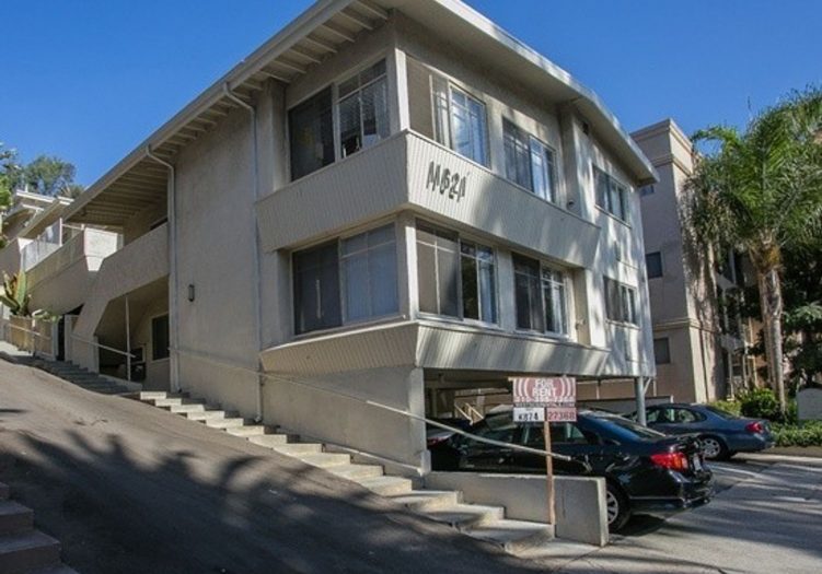 11621 Chenault St. #2, Los Angeles, CA 90049