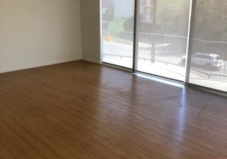 1515 S. Beverly Glen Blvd #5, Los Angeles, CA